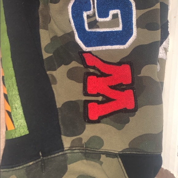 bape half size up hoodie - Picture 2 of 4
